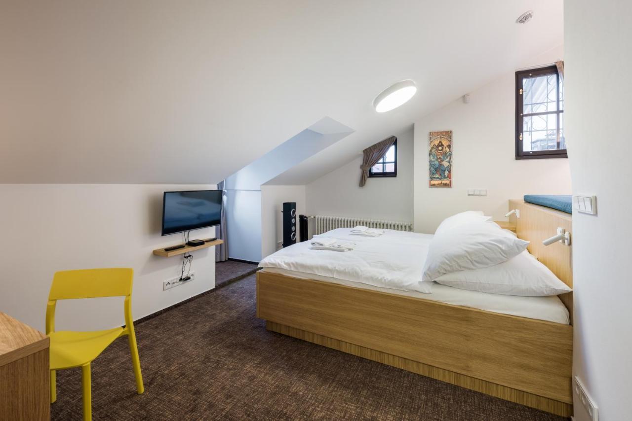 Fancy Apartments By Prague Castle Екстер'єр фото