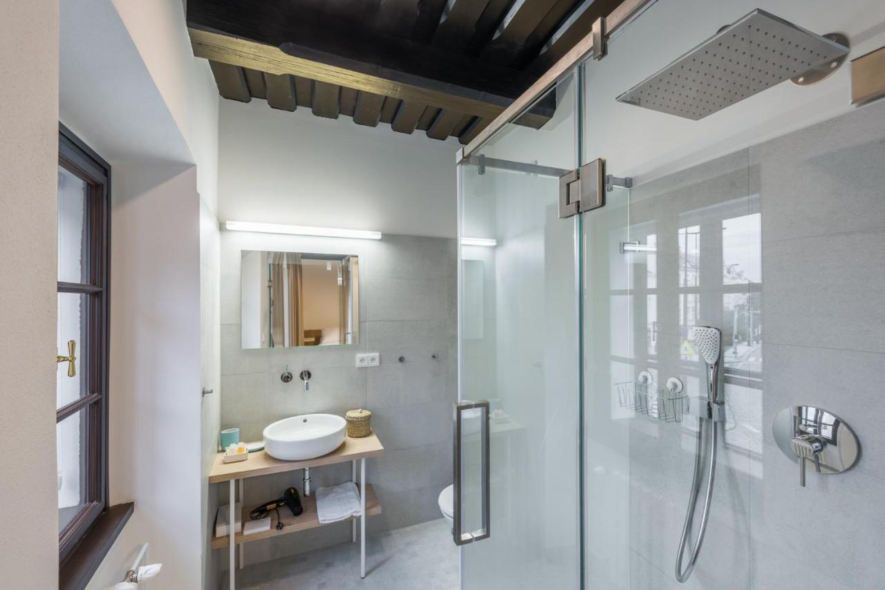 Fancy Apartments By Prague Castle Екстер'єр фото