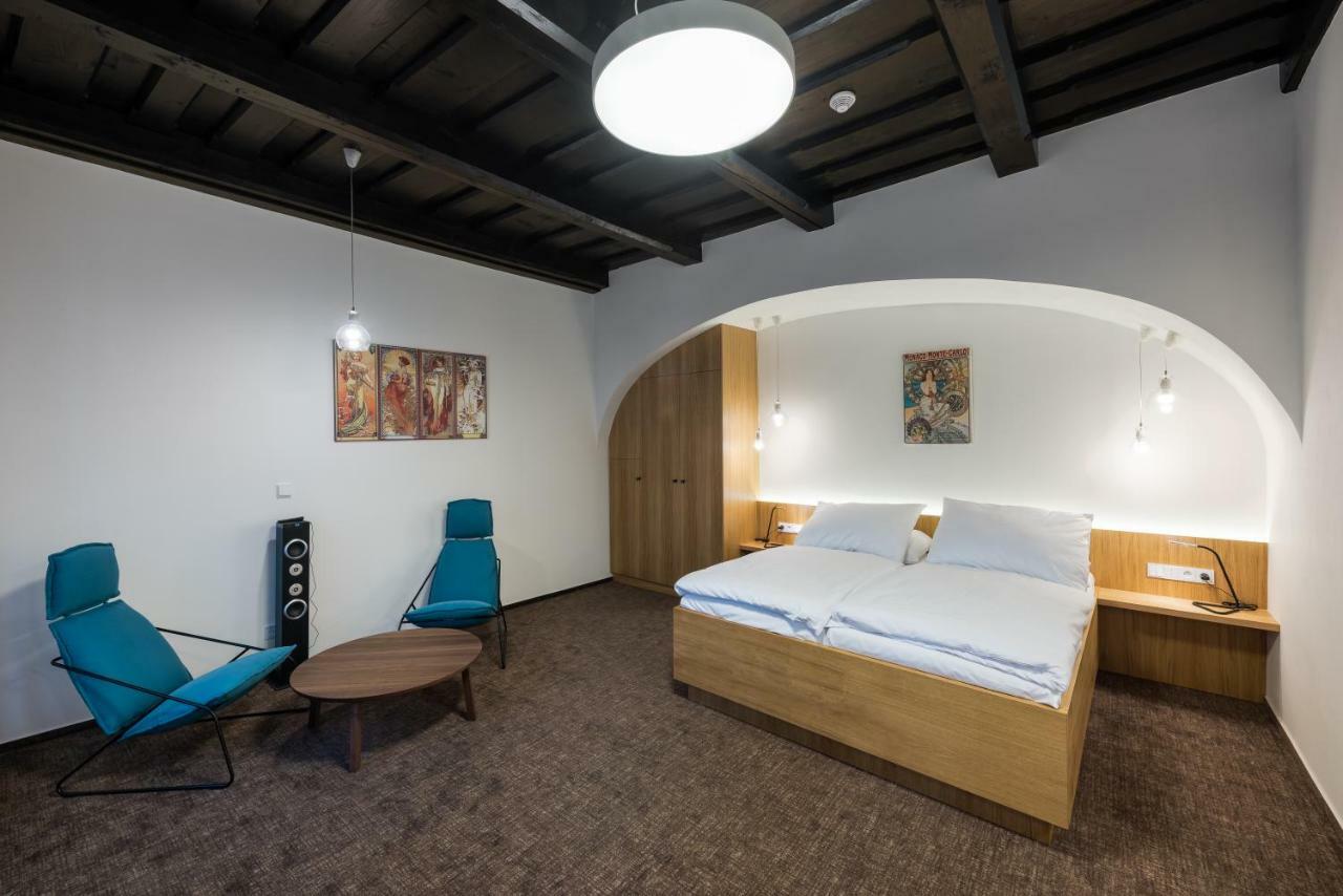 Fancy Apartments By Prague Castle Екстер'єр фото
