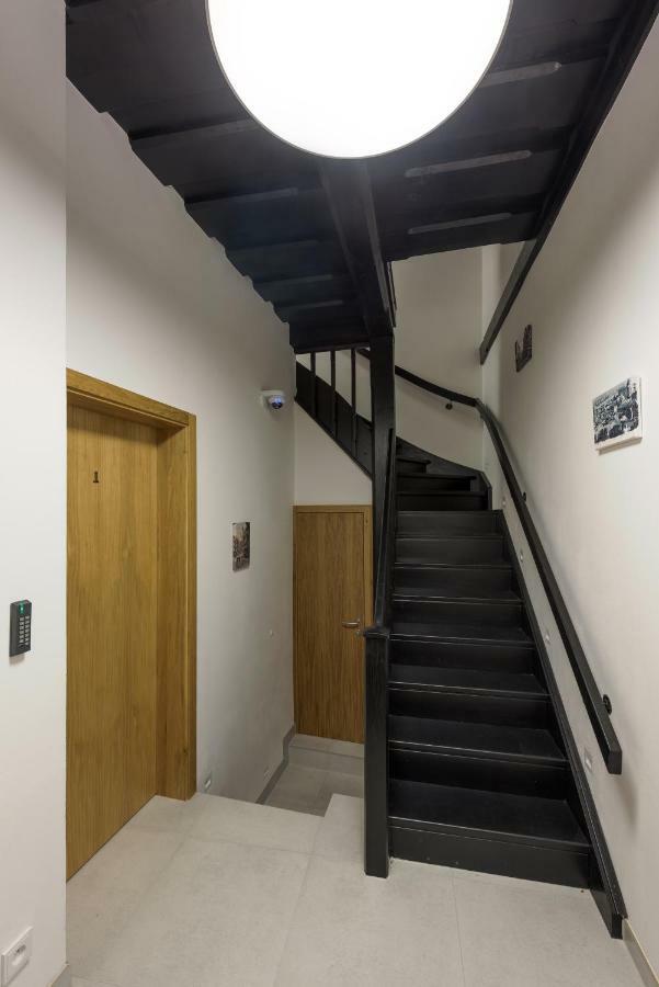 Fancy Apartments By Prague Castle Екстер'єр фото